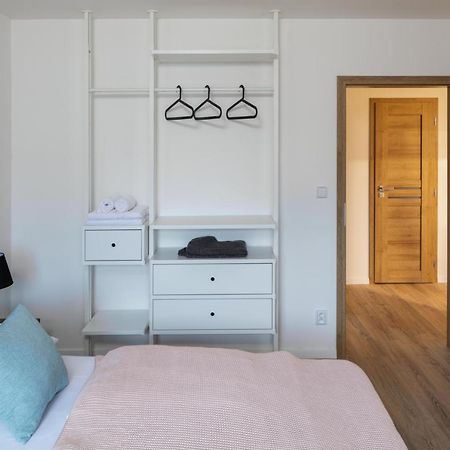 فيلا Minimalistic House In Vinohrady By Prague Days المظهر الخارجي الصورة