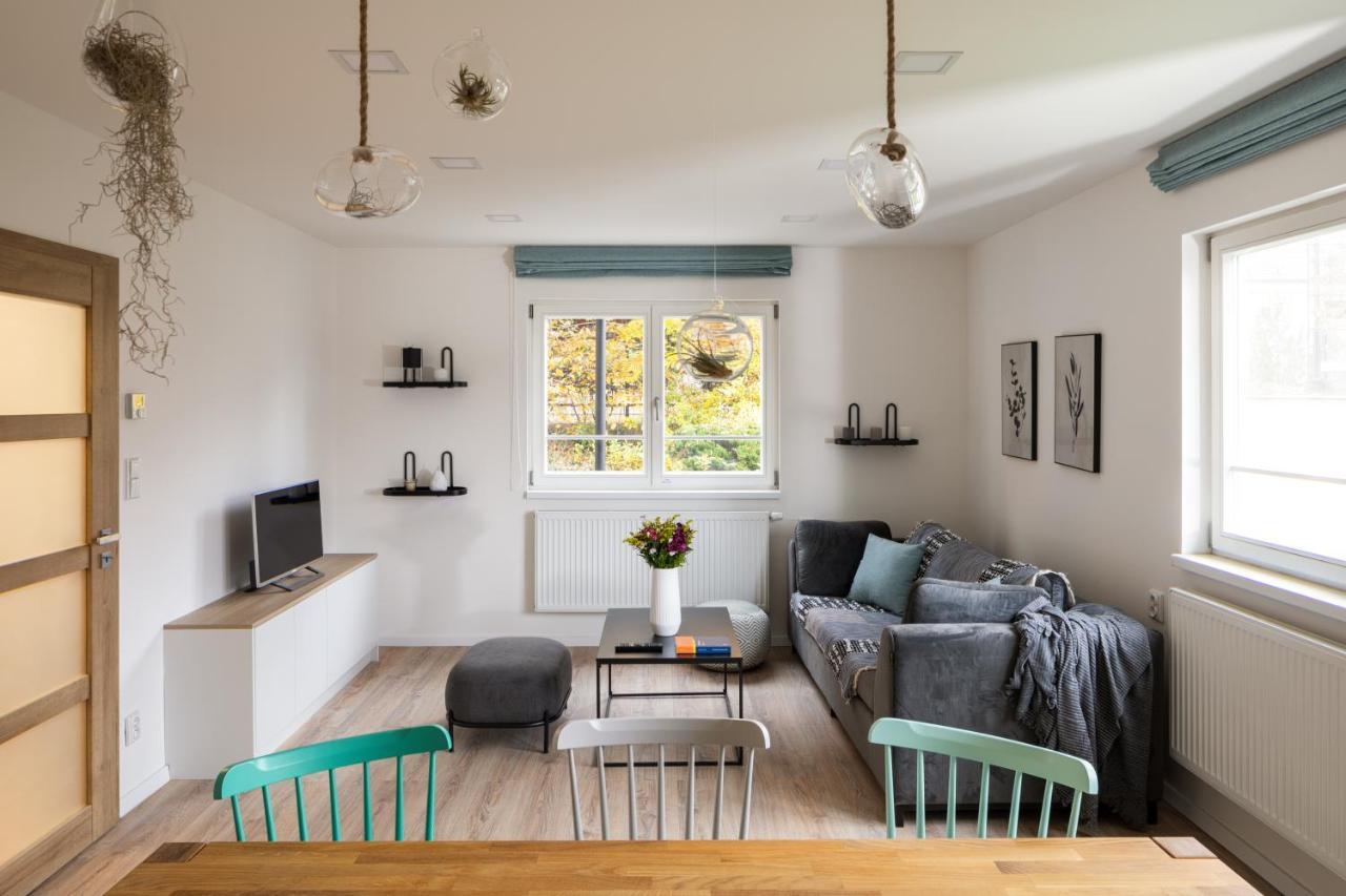 فيلا Minimalistic House In Vinohrady By Prague Days المظهر الخارجي الصورة