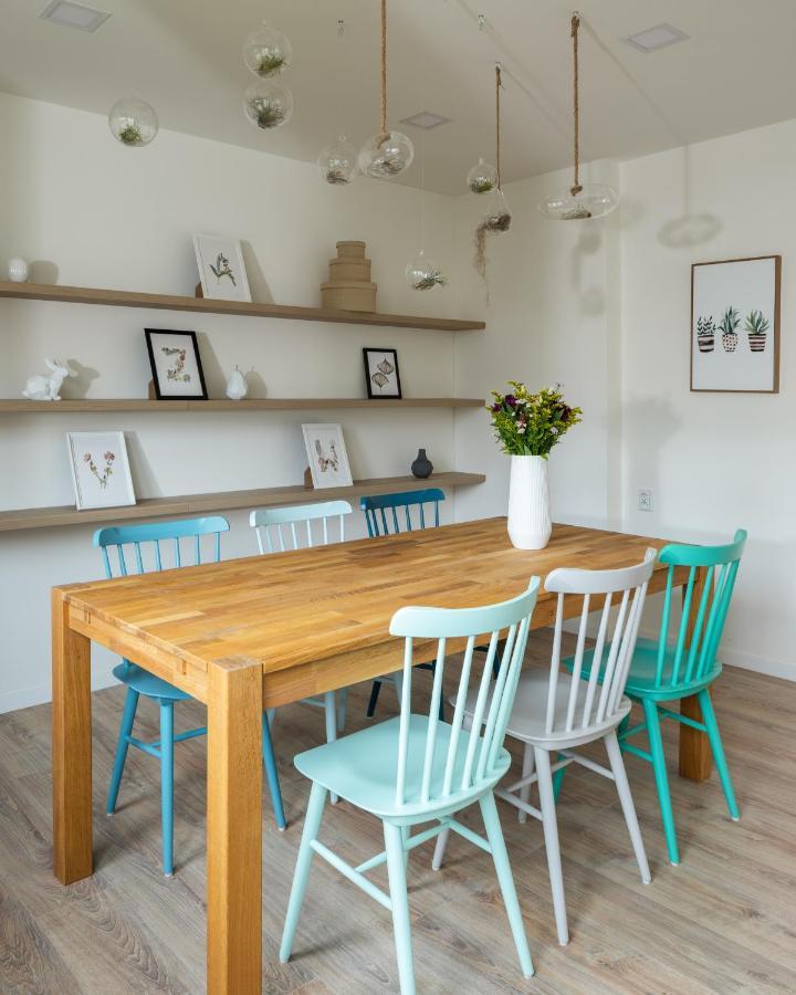 فيلا Minimalistic House In Vinohrady By Prague Days المظهر الخارجي الصورة