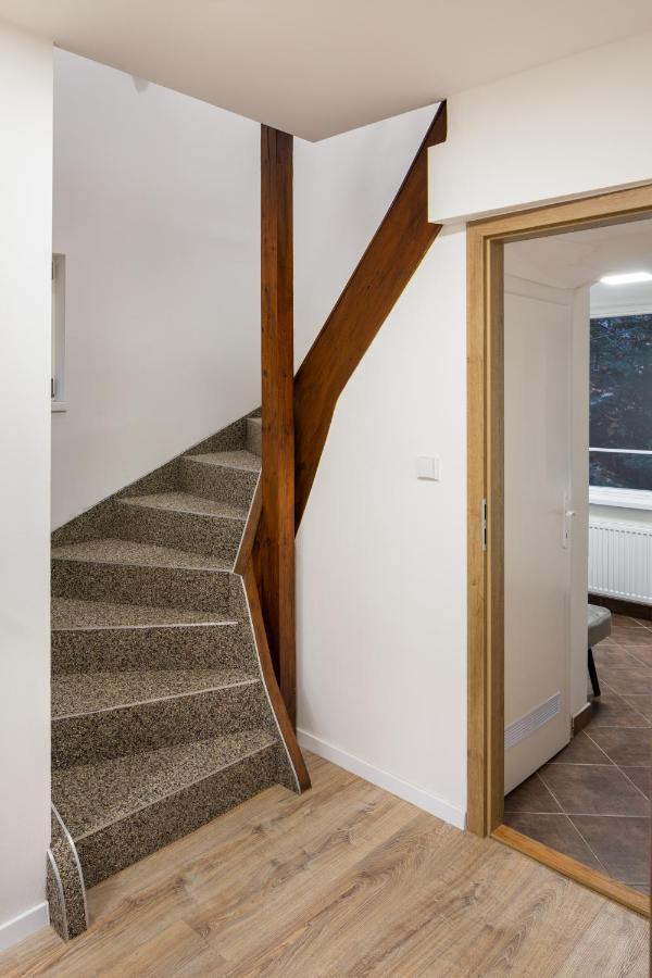 فيلا Minimalistic House In Vinohrady By Prague Days المظهر الخارجي الصورة